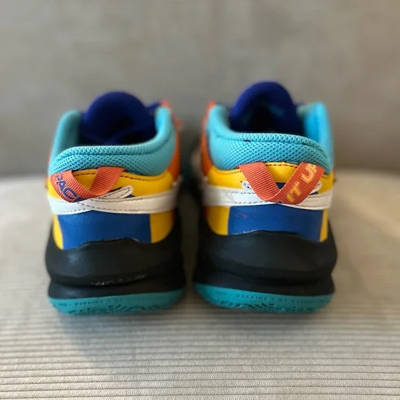 Nike Team Hustle D 10 SE x Space Jam - looney tunes size 7Y (women’s 8.5) - Picture 5 of 11